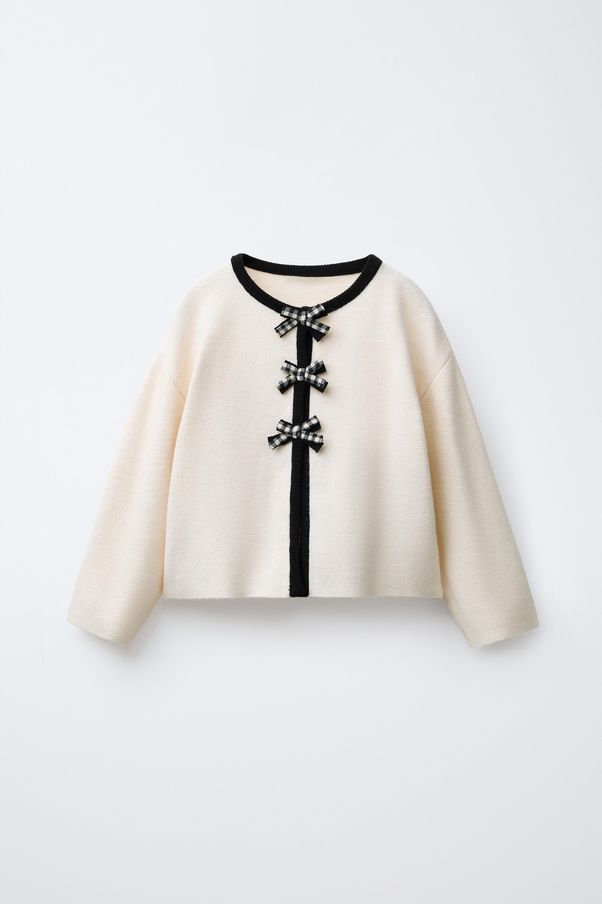 GILET EN MAILLE AVEC LAÇAGES VICHY